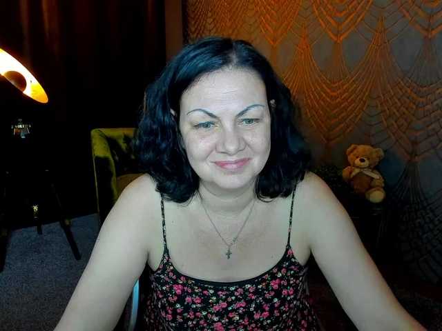 IrissMoon live cam on BongaCams