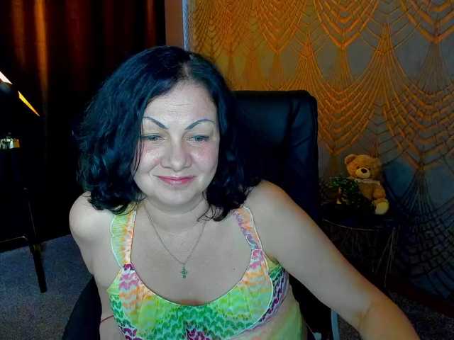 IrissMoon live webcam show