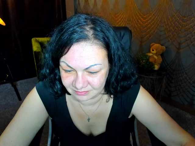 IrissMoon live cam on BongaCams