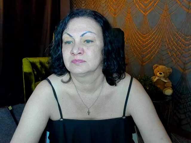 IrissMoon live cam on BongaCams
