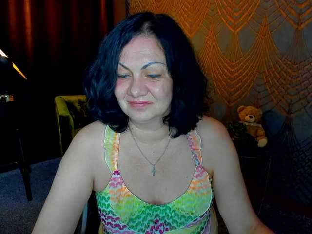 IrissMoon live webcam show