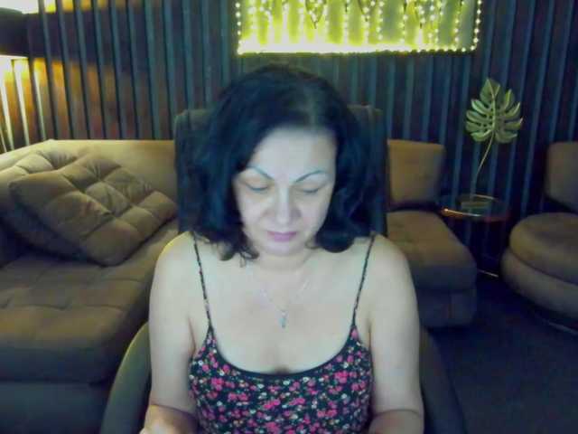 IrissMoon live cam on BongaCams