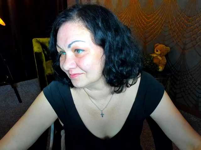 IrissMoon live cam on BongaCams