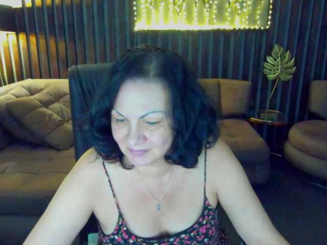 IrissMoon live cam on BongaCams
