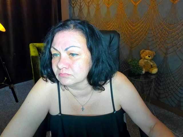 IrissMoon live cam on BongaCams