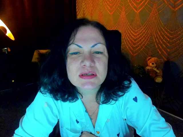 IrissMoon live cam on BongaCams