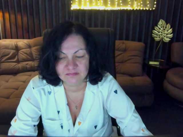 IrissMoon live cam on BongaCams