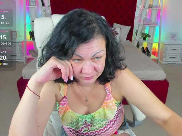 IrissMoon live cam on BongaCams