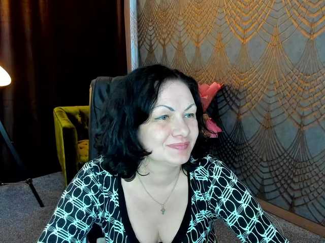 IrissMoon live cam on BongaCams