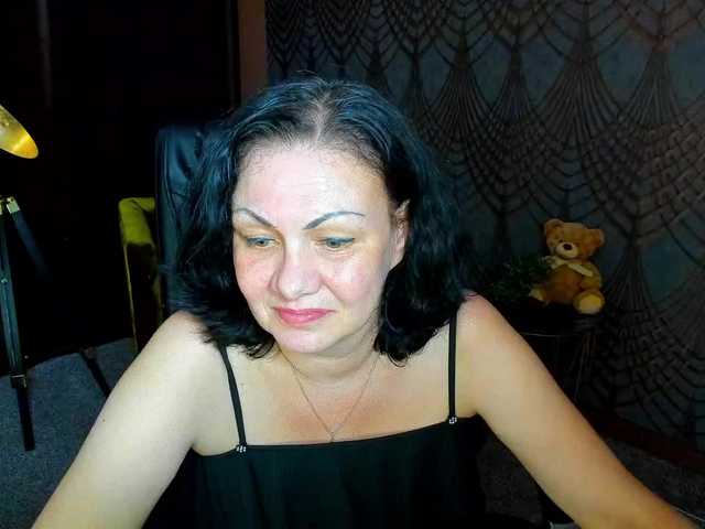 IrissMoon live cam on BongaCams