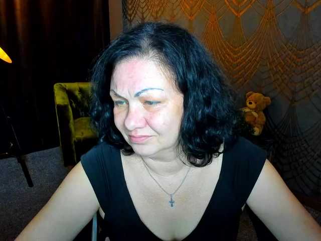 IrissMoon live cam on BongaCams