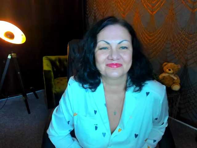 IrissMoon live cam on BongaCams