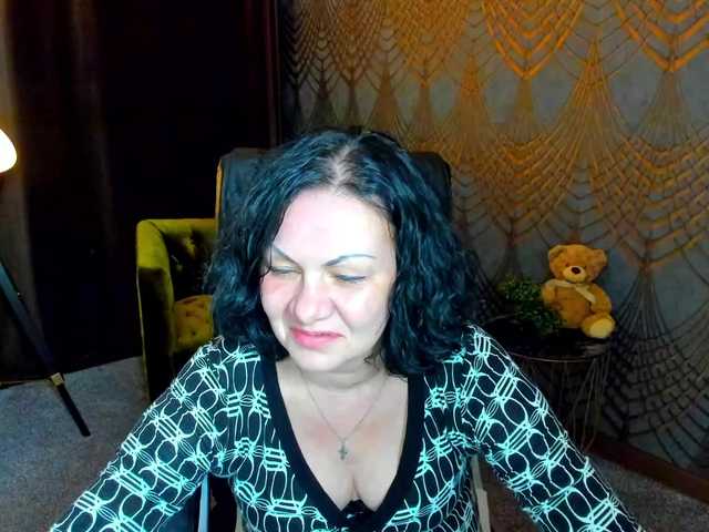 IrissMoon live cam on BongaCams