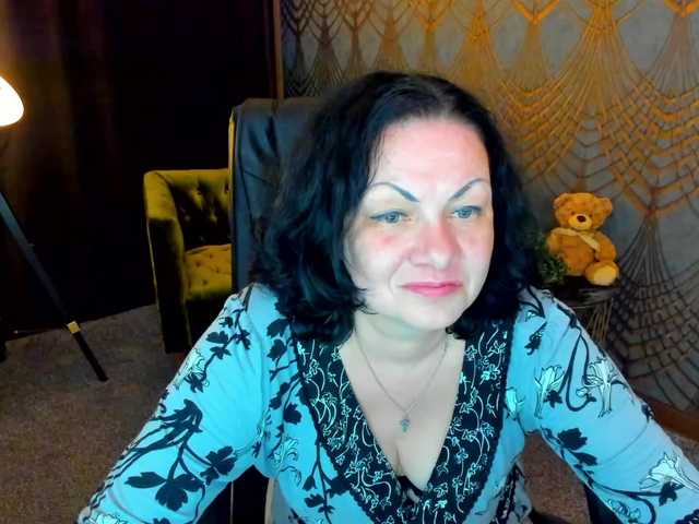 IrissMoon live cam on BongaCams