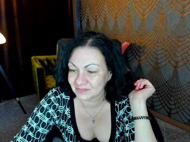 IrissMoon live cam on BongaCams
