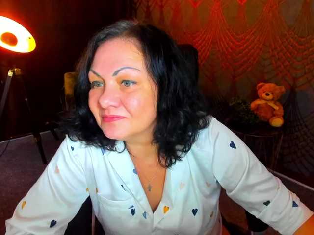 IrissMoon live cam on BongaCams