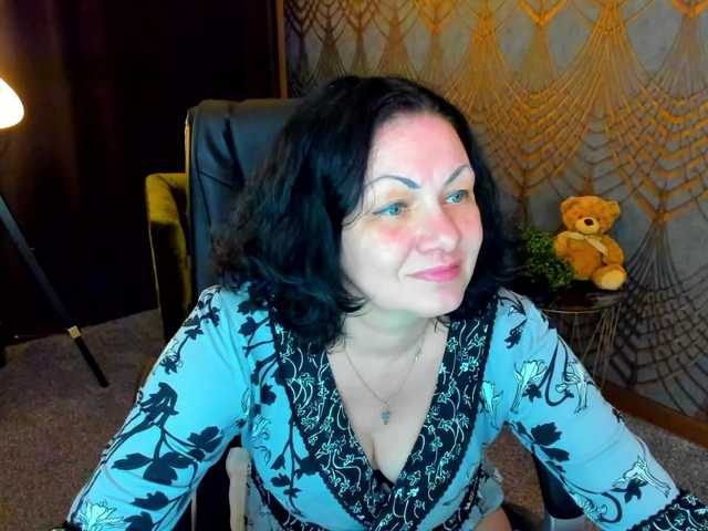IrissMoon live cam on BongaCams