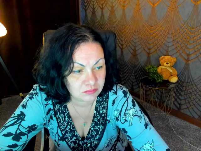 IrissMoon live cam