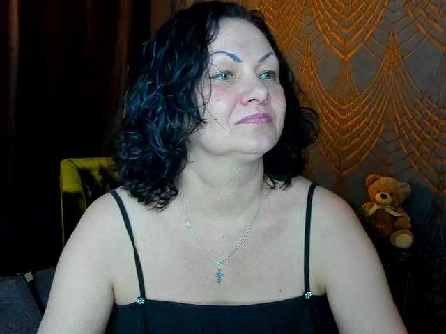 IrissMoon live cam on BongaCams
