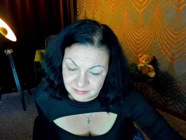 IrissMoon live cam on BongaCams