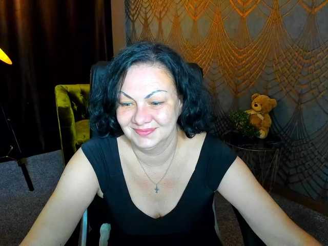 IrissMoon live cam on BongaCams