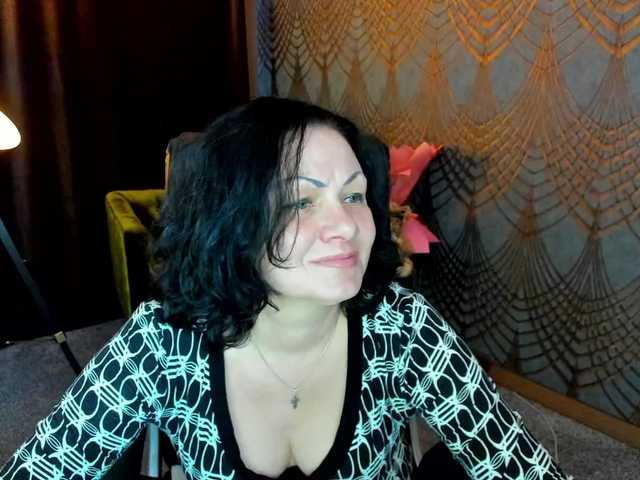 IrissMoon live cam on BongaCams