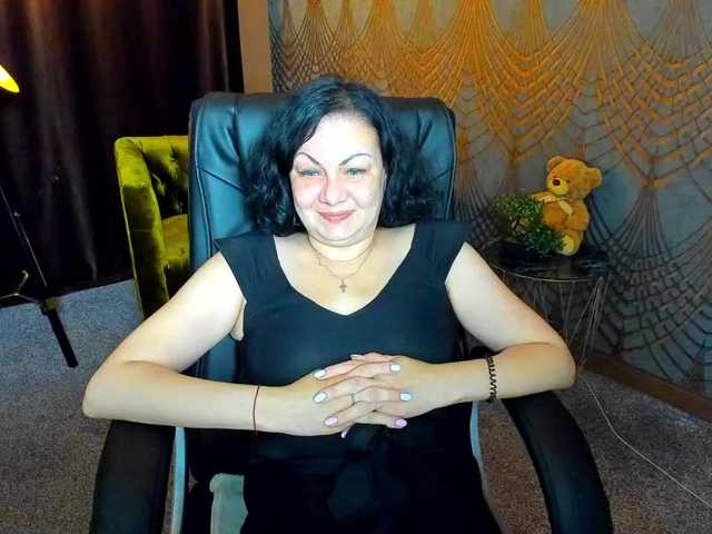 IrissMoon live cam on BongaCams