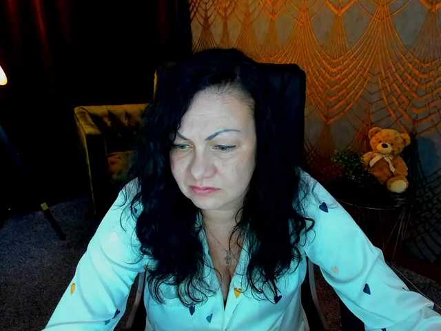 IrissMoon live cam