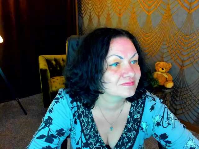IrissMoon live cam on BongaCams