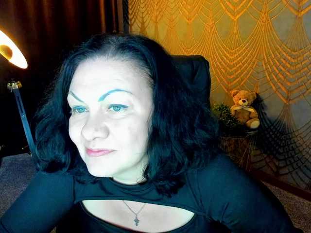 IrissMoon live cam on BongaCams