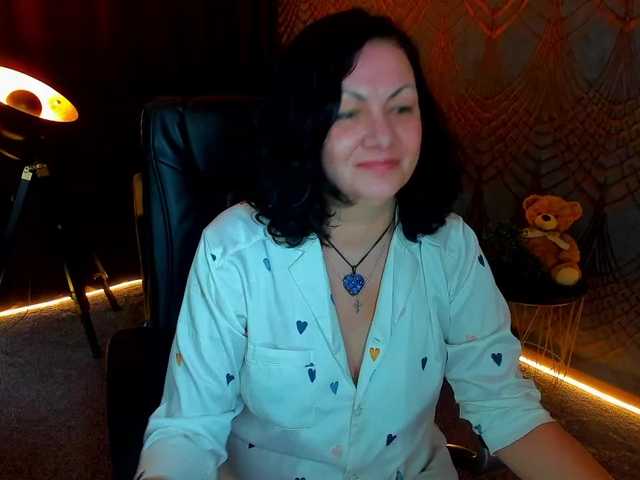 IrissMoon live cam on BongaCams