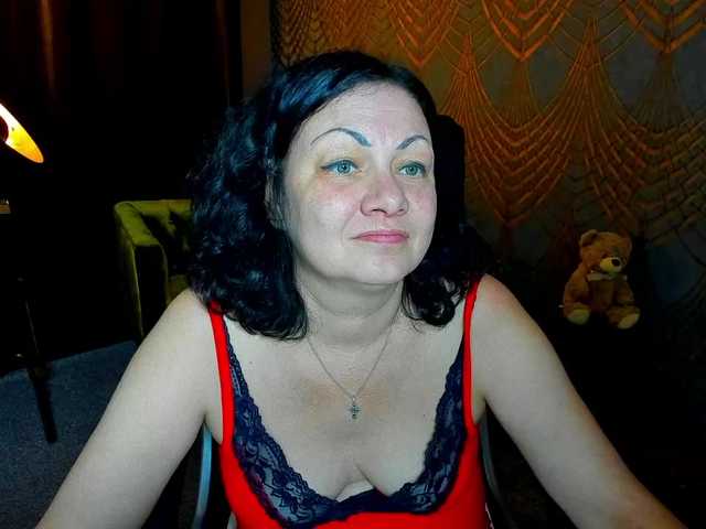 IrissMoon live cam on BongaCams