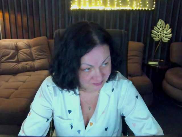 IrissMoon live cam on BongaCams