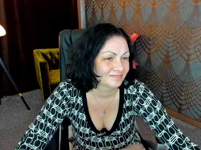 IrissMoon live cam on BongaCams