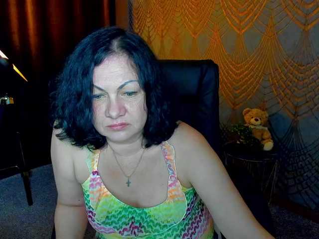 IrissMoon live webcam show