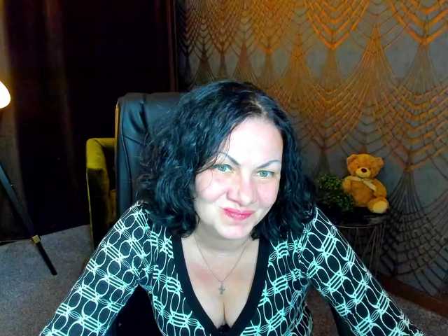 IrissMoon live cam on BongaCams
