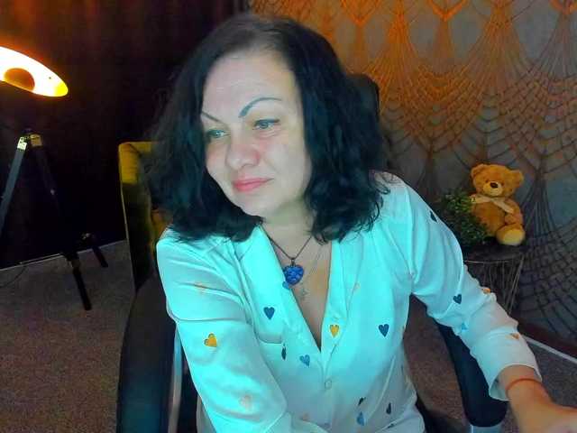 IrissMoon live cam on BongaCams