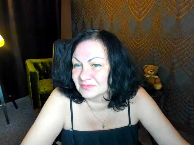 IrissMoon live webcam show