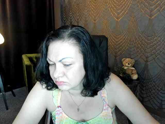 IrissMoon Live Webcam on BongaCams
