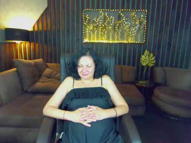 IrissMoon Sex Cam Show