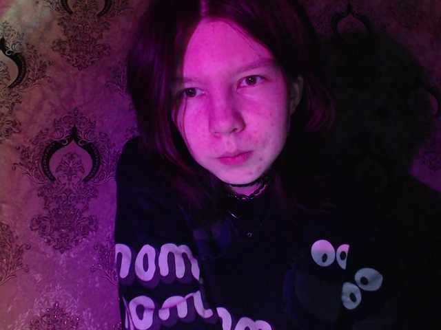 Rozvelt's BongaCams show and profile