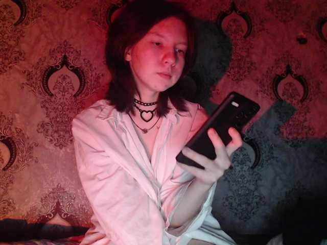 Rozvelt's BongaCams show and profile