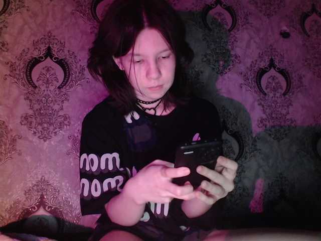 Rozvelt's BongaCams show and profile