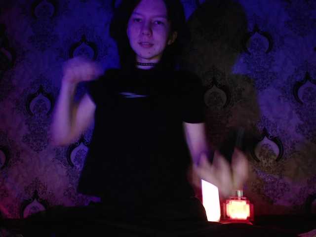 Rozvelt's BongaCams show and profile