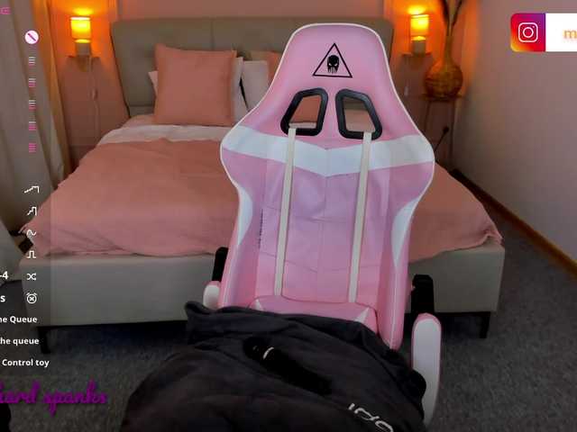 MissDilara live cam on BongaCams