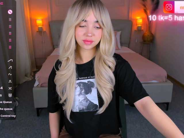 MissDilara live cam on BongaCams