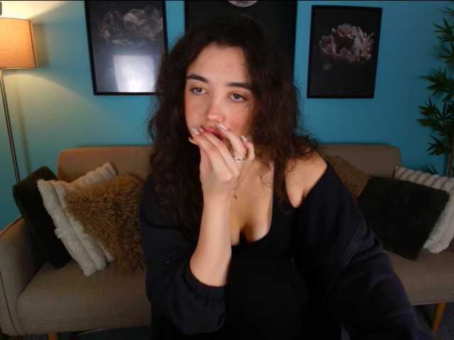 MissDilara live cam on BongaCams