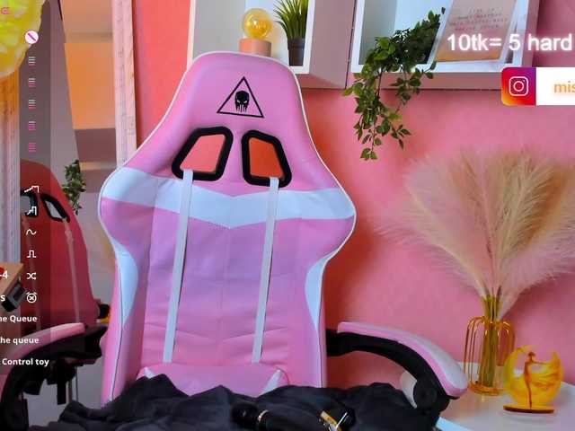 MissDilara live cam on BongaCams