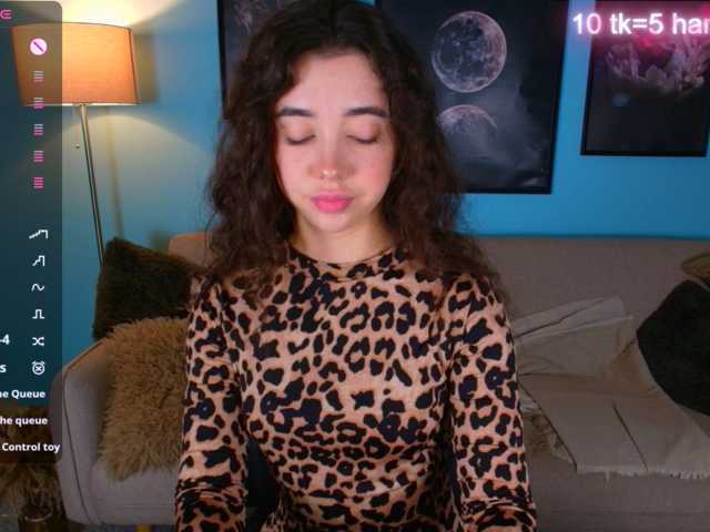 MissDilara live cam on BongaCams