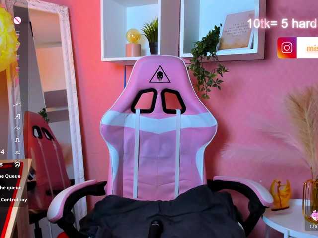 MissDilara live cam on BongaCams